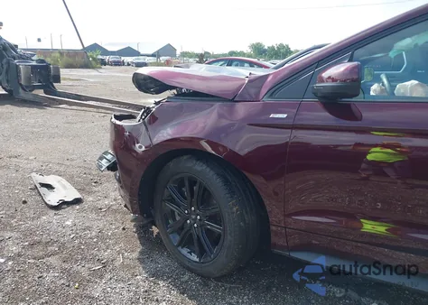 2024 Ford Edge St-Line z USA, uszkodzony, nr VIN 2FMPK4J91RBA64181